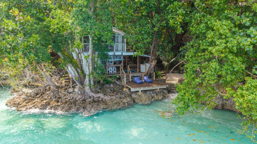 Hidden Cove Eco Retreat – Waterfront Eco-Luxury Investment