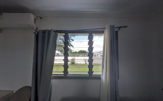 Modern 4-Bedroom Home in Mele Cove Estate