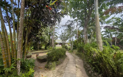 Your Private Lagoon front Retreat – A Rare Find on Club Hippique Road