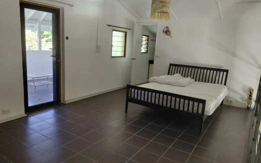 Mele Bay – Peace, Privacy & Country Cottage Charm