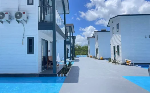 Brand-New Waterfront Townhouse – Modern Living by the Water