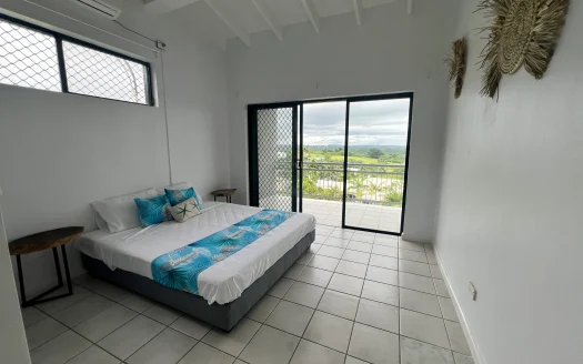 AVAILABLE NOW – Fresh, Bright & Easy Living in Elluk