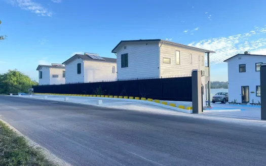 Brand-New Waterfront Townhouse – Modern Living by the Water