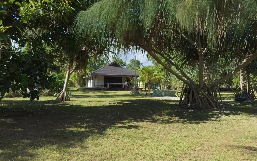 Ocean-Front Retreat, Devils Point, Efate