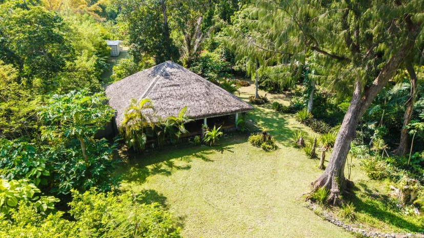 The Ultimate Tropical Lifestyle Property – Privacy, Space & Two Residences