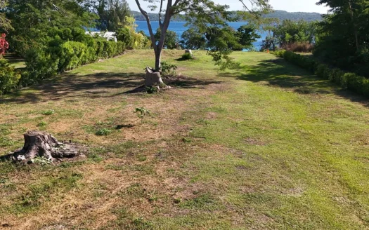 One of Havannah Harbour’s Last Waterfront Blocks