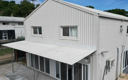 Prime Commercial & Residential Opportunity – Riverfront Property in Manples